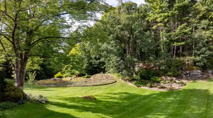 55-57 Brinton Hill Road, Salisbury, Connecticut, 06068, United States, 4 Bedrooms Bedrooms, 8 Rooms Rooms,3 BathroomsBathrooms,Residential,For Sale,Brinton Hill,70030020146