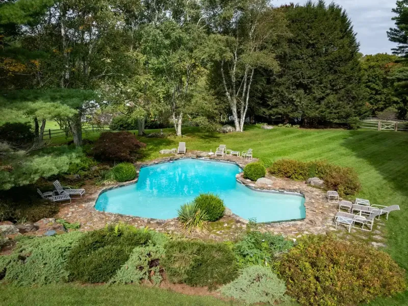 https://harneyrealestate.com/property/55-57-brinton-hill-road-salisbur – image 17