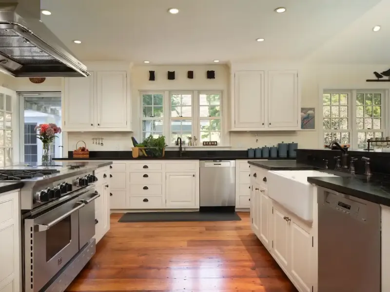 https://harneyrealestate.com/property/55-57-brinton-hill-road-salisbur – image 7