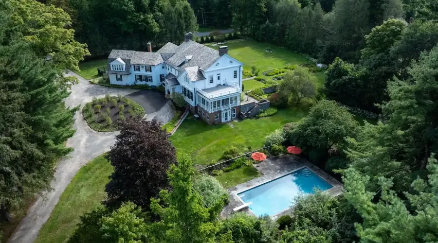 16-18 Laurel Way, Norfolk, Connecticut, 06098, United States, 10 Bedrooms Bedrooms, 22 Rooms Rooms,7 BathroomsBathrooms,Residential,For Sale,Laurel Way,70030020150