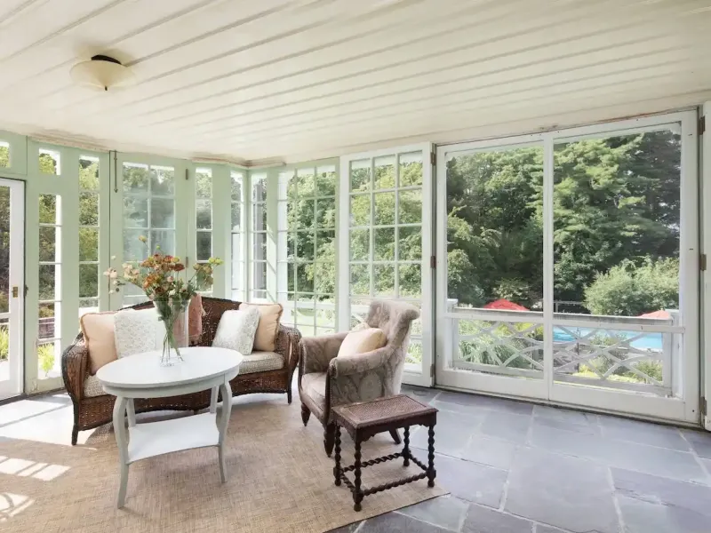 https://harneyrealestate.com/property/16-18-laurel-way-norfolk-ct-0609 – image 11