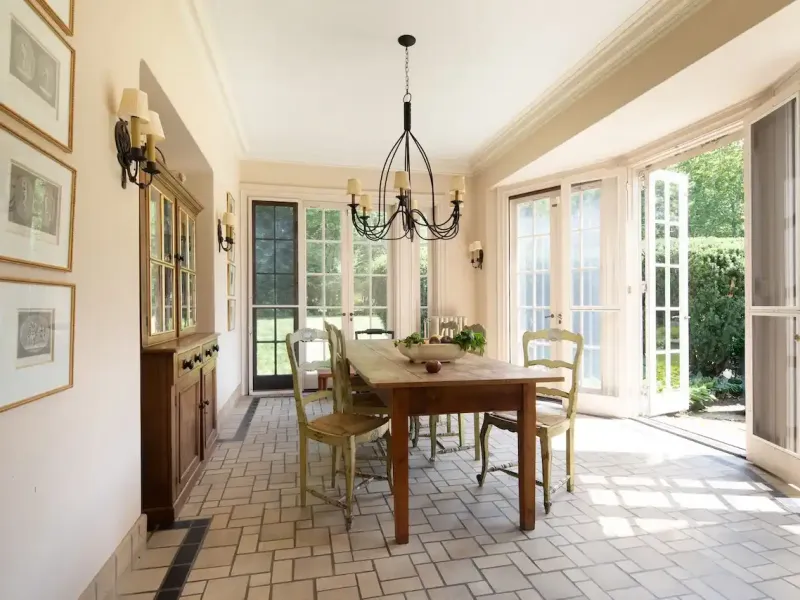 https://harneyrealestate.com/property/16-18-laurel-way-norfolk-ct-0609 – image 16