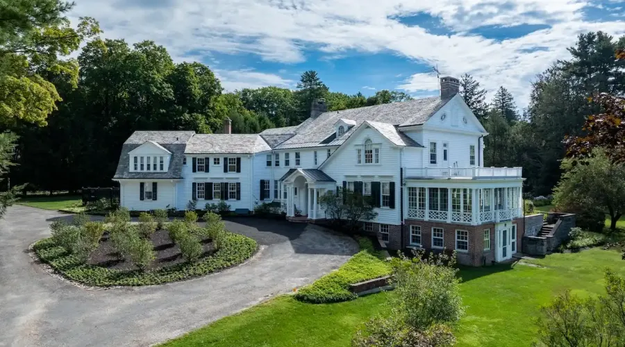 16-18 Laurel Way, Norfolk, Connecticut, 06098, United States, 10 Bedrooms Bedrooms, 22 Rooms Rooms,7 BathroomsBathrooms,Residential,For Sale,Laurel Way,70030020150
