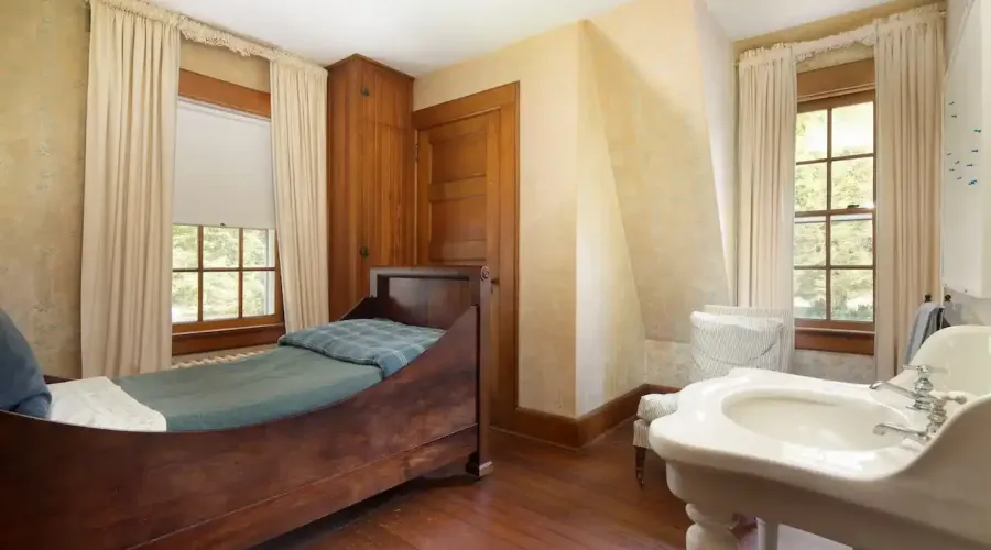 16-18 Laurel Way, Norfolk, Connecticut, 06098, United States, 10 Bedrooms Bedrooms, 22 Rooms Rooms,7 BathroomsBathrooms,Residential,For Sale,Laurel Way,70030020150