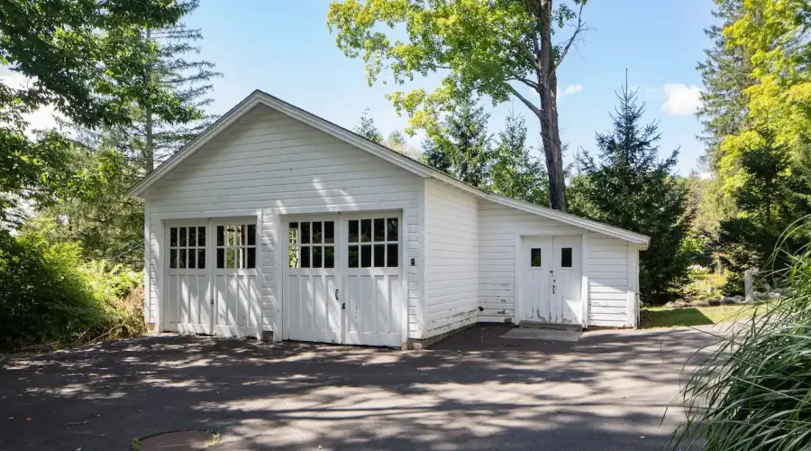 16-18 Laurel Way, Norfolk, Connecticut, 06098, United States, 10 Bedrooms Bedrooms, 22 Rooms Rooms,7 BathroomsBathrooms,Residential,For Sale,Laurel Way,70030020150