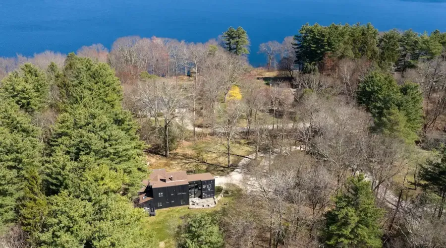 40 Canterbury Lane, Salisbury, Connecticut, 06039, United States, 4 Bedrooms Bedrooms, 8 Rooms Rooms,4 BathroomsBathrooms,Residential,For Sale,Canterbury Lane,70030020151