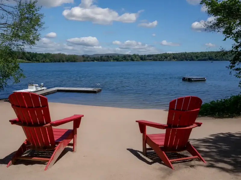 https://harneyrealestate.com/property/40-canterbury-lane-salisbury-ct- – image 4