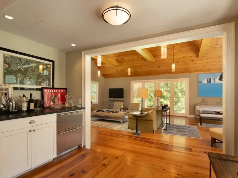 https://harneyrealestate.com/property/7-cooper-hill-road-salisbury-ct- – image 14