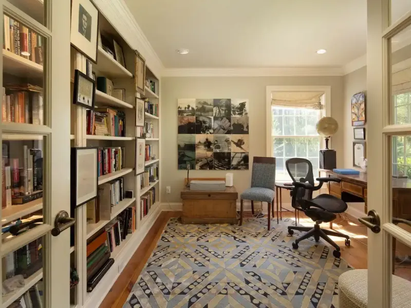 https://harneyrealestate.com/property/7-cooper-hill-road-salisbury-ct- – image 21