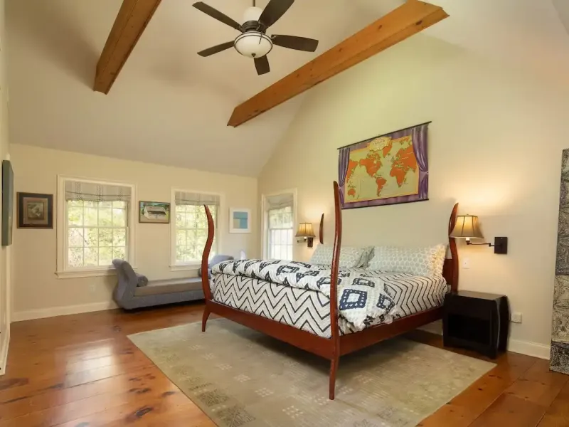 https://harneyrealestate.com/property/7-cooper-hill-road-salisbury-ct- – image 24