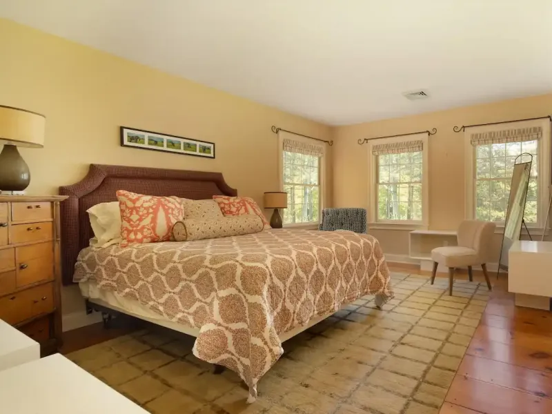 https://harneyrealestate.com/property/7-cooper-hill-road-salisbury-ct- – image 28