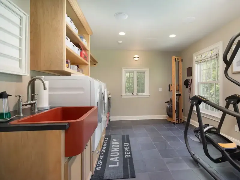 https://harneyrealestate.com/property/7-cooper-hill-road-salisbury-ct- – image 32