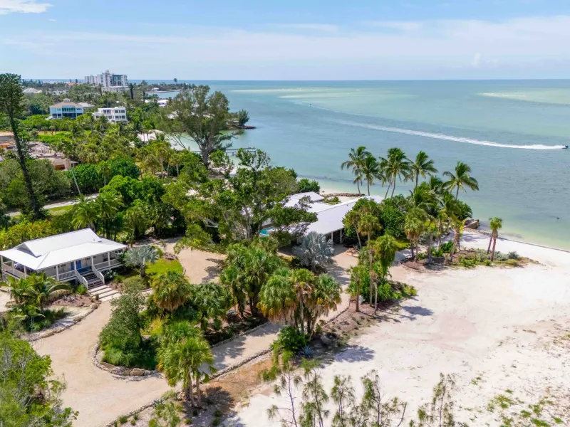A Rare Gulf-Front Opportunity on Siesta Key – image 3