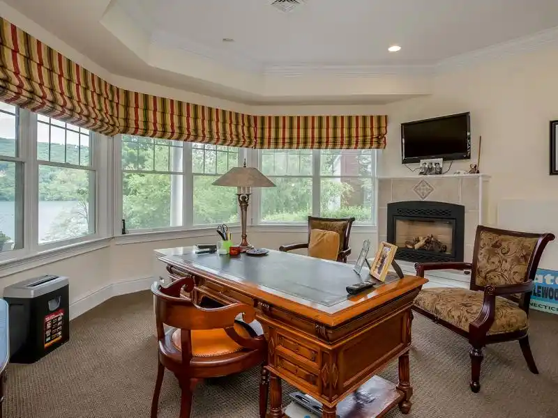 Waterfront For Sale – image 16