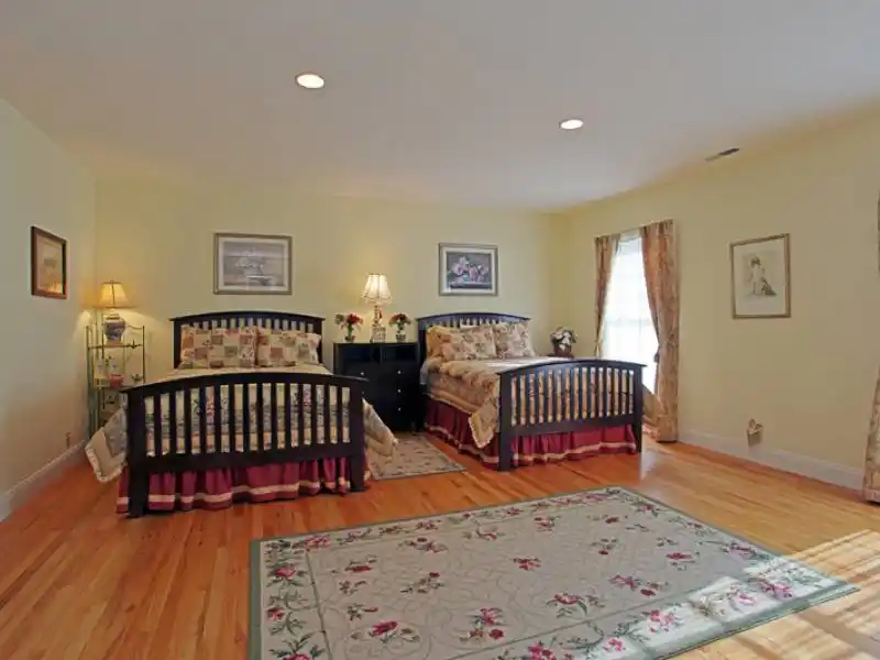 Residential For Sale – image 37