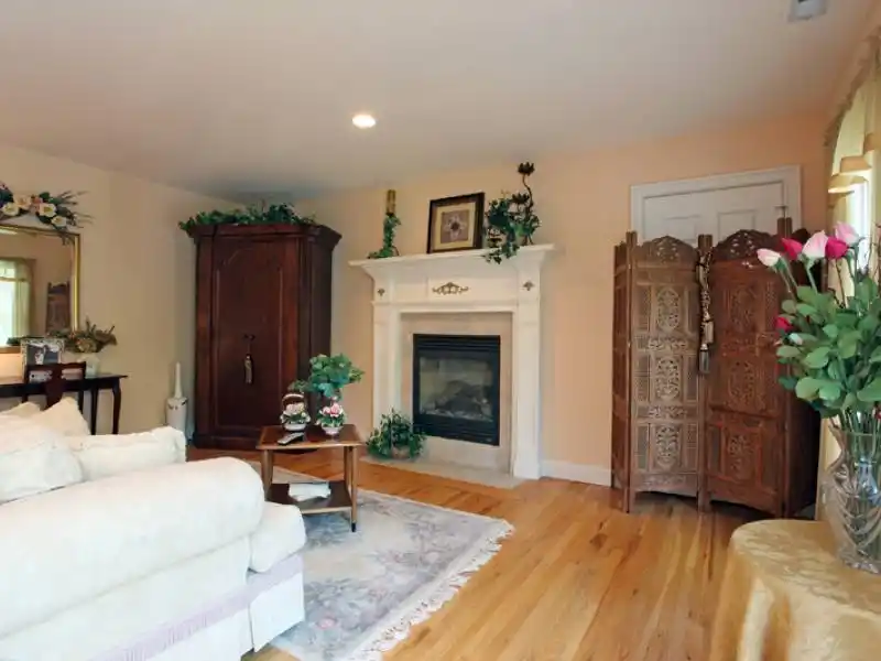 Residential For Sale – image 17