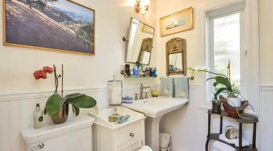 827 Buena Vista Way,Laguna Beach,California 92651,United States,3 Bedrooms Bedrooms,4 Rooms Rooms,2 BathroomsBathrooms,Residential,Buena Vista Way,1,215306
