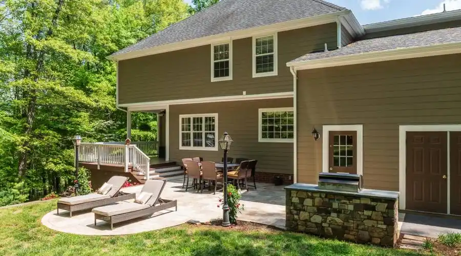 2120 Bentivar Drive,Charlottesville,Virginia 22911,United States,5 Bedrooms Bedrooms,18 Rooms Rooms,3 BathroomsBathrooms,Residential,Bentivar Drive,231852