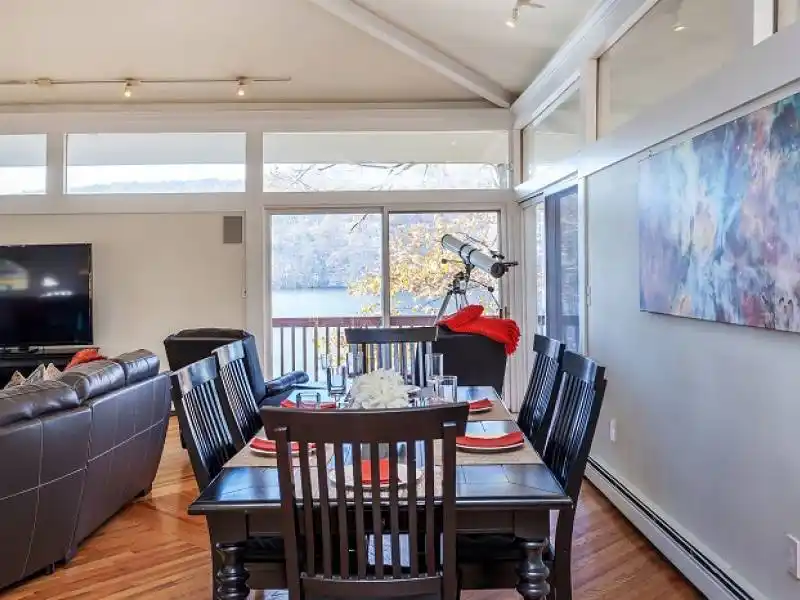 Residential For Sale – image 5