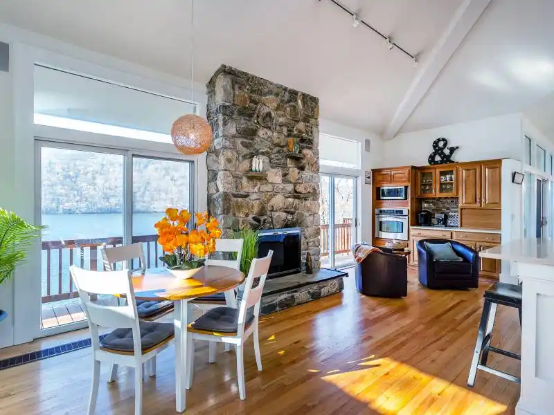 Residential For Sale – image 7