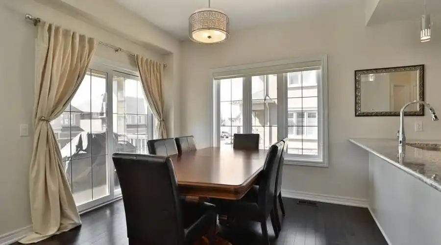 2363 Natasha Circle,Oakville,Canada,3 Bedrooms Bedrooms,8 Rooms Rooms,1 BathroomBathrooms,Residential,Natasha,235553