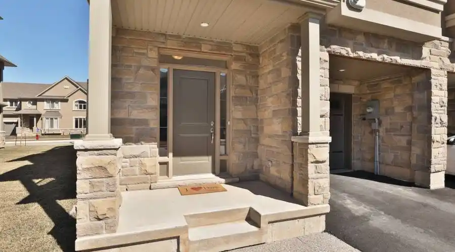 2363 Natasha Circle,Oakville,Canada,3 Bedrooms Bedrooms,8 Rooms Rooms,1 BathroomBathrooms,Residential,Natasha,235553