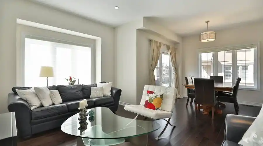 2363 Natasha Circle,Oakville,Canada,3 Bedrooms Bedrooms,8 Rooms Rooms,1 BathroomBathrooms,Residential,Natasha,235553