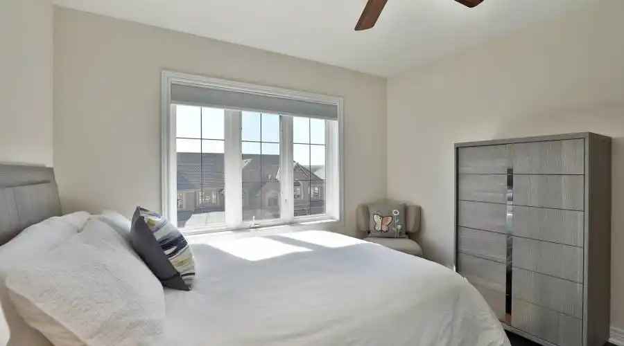2363 Natasha Circle,Oakville,Canada,3 Bedrooms Bedrooms,8 Rooms Rooms,1 BathroomBathrooms,Residential,Natasha,235553