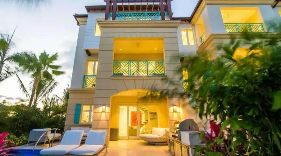 Crighton Dr,Grand Cayman,Cayman Islands,3 Bedrooms Bedrooms,4.5 BathroomsBathrooms,Residential,Crighton Dr,236255