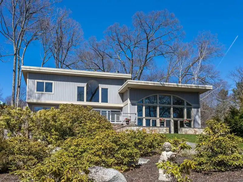 Residential For Sale – image 1