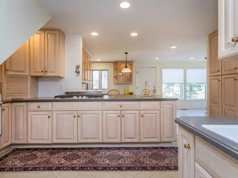 Residential For Sale – image 5