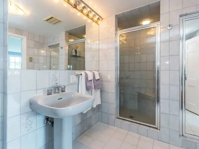Residential For Sale – image 12