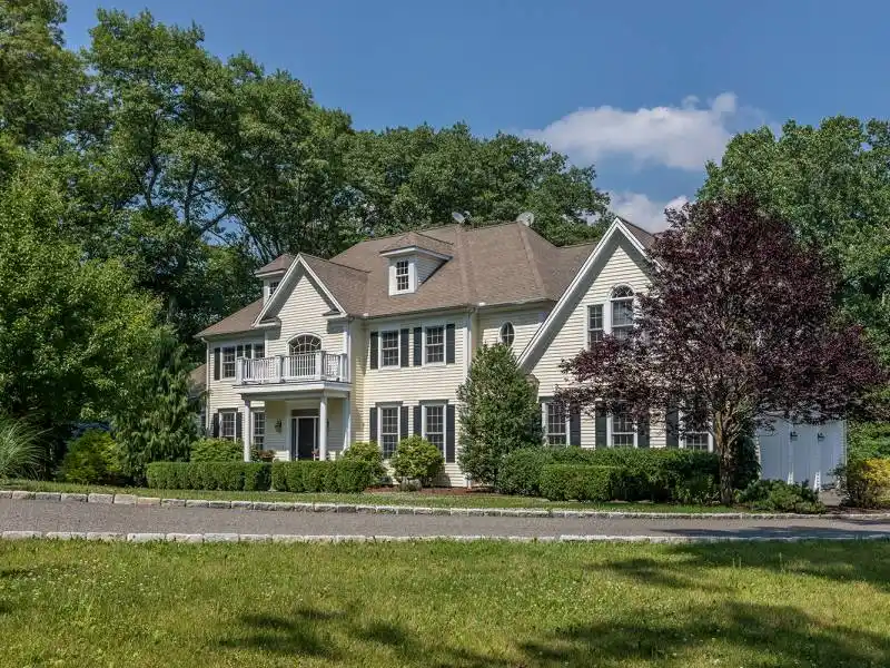 Residential For Sale – image 1