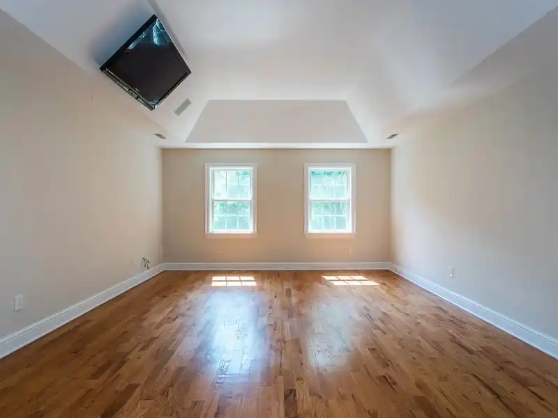 Residential For Sale – image 15