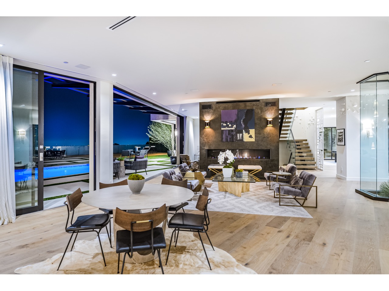 Residential For Sale – image 6