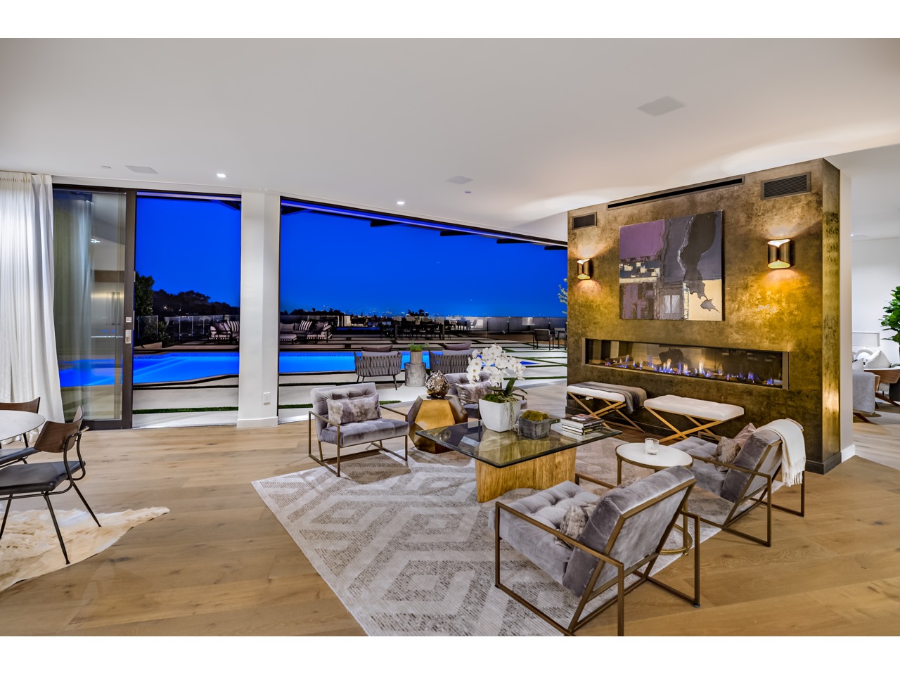 Residential For Sale – image 3