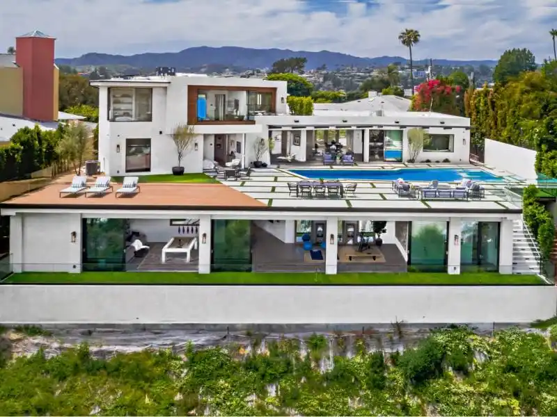 Residential For Sale – image 2