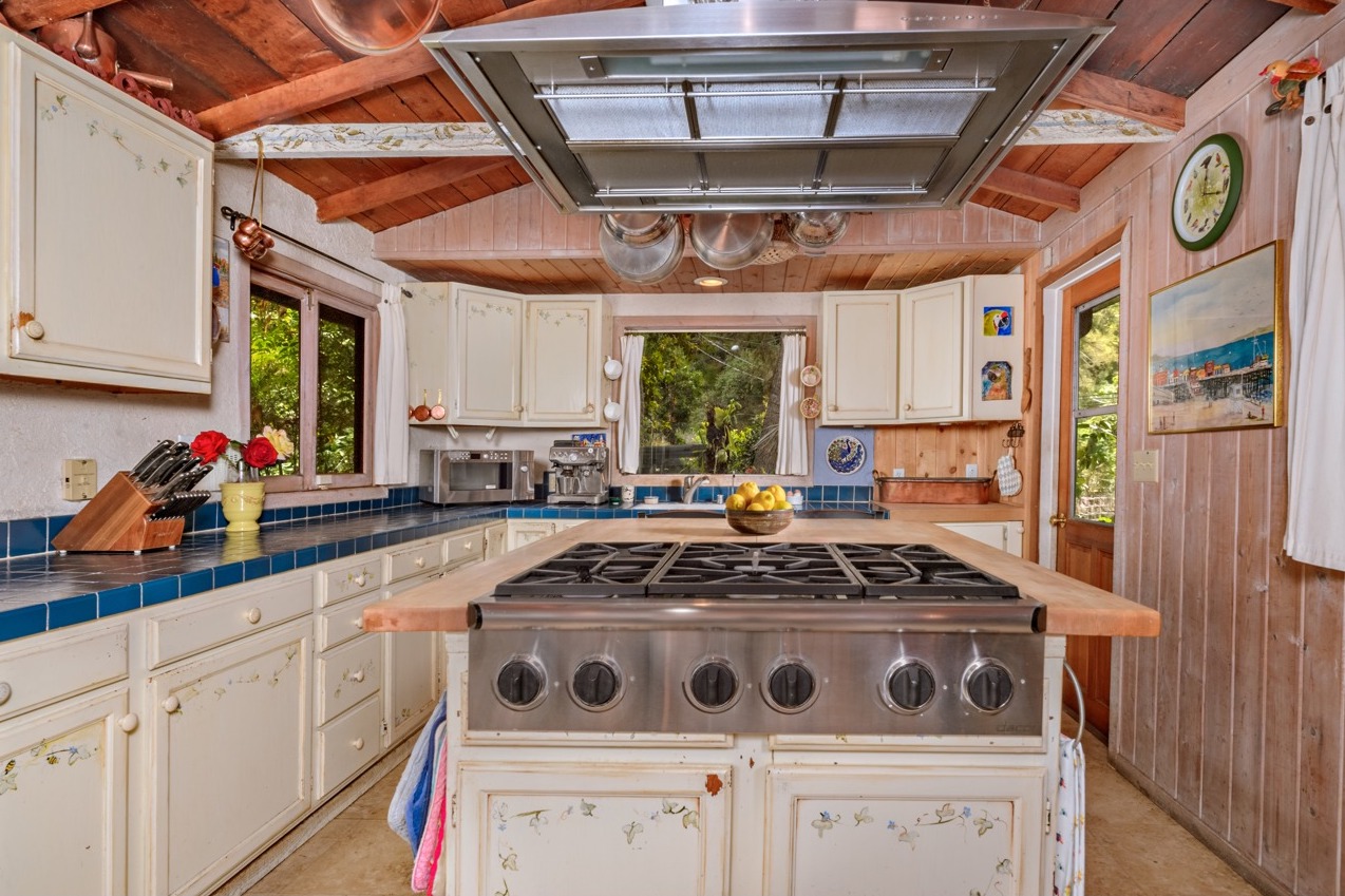 Residential For Sale – image 14