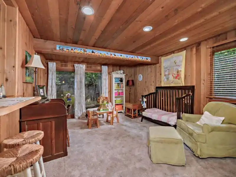 Residential For Sale – image 11