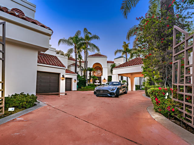 4831 E Copa De Oro Dr – image 2