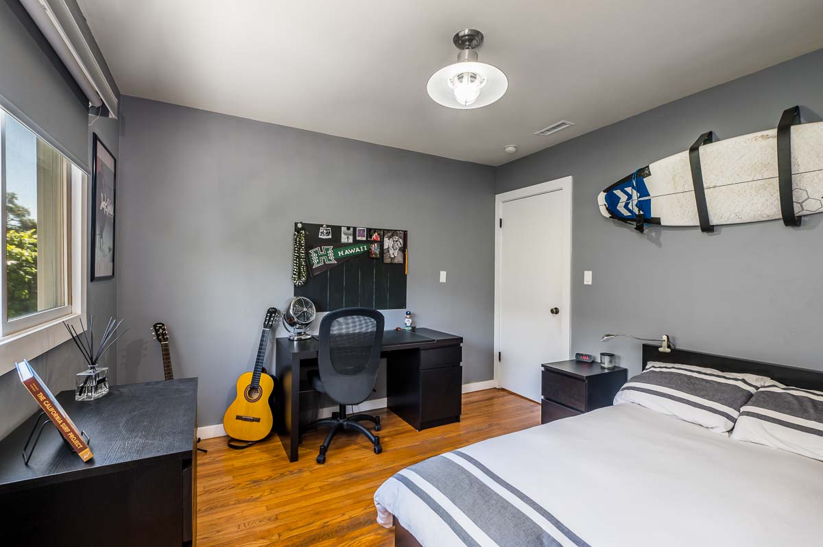 Residential For Sale – image 5