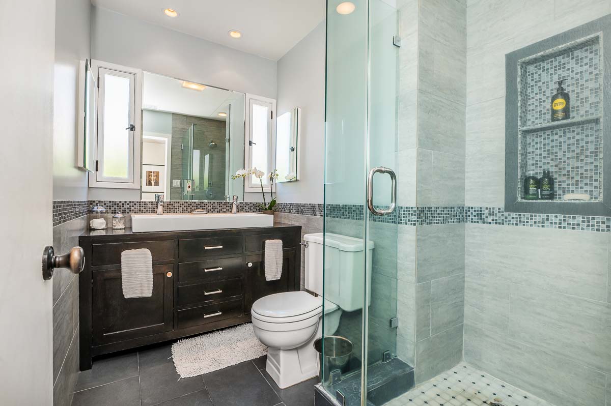 Residential For Sale – image 6