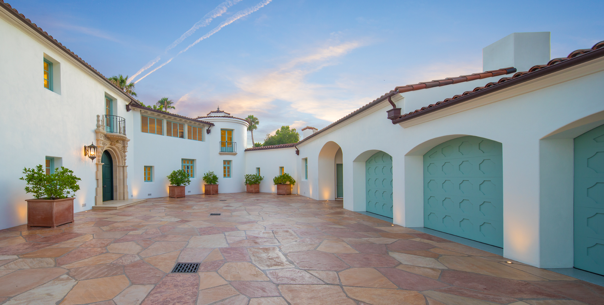 9240 Robin Dr, Los Angeles CA – image 3