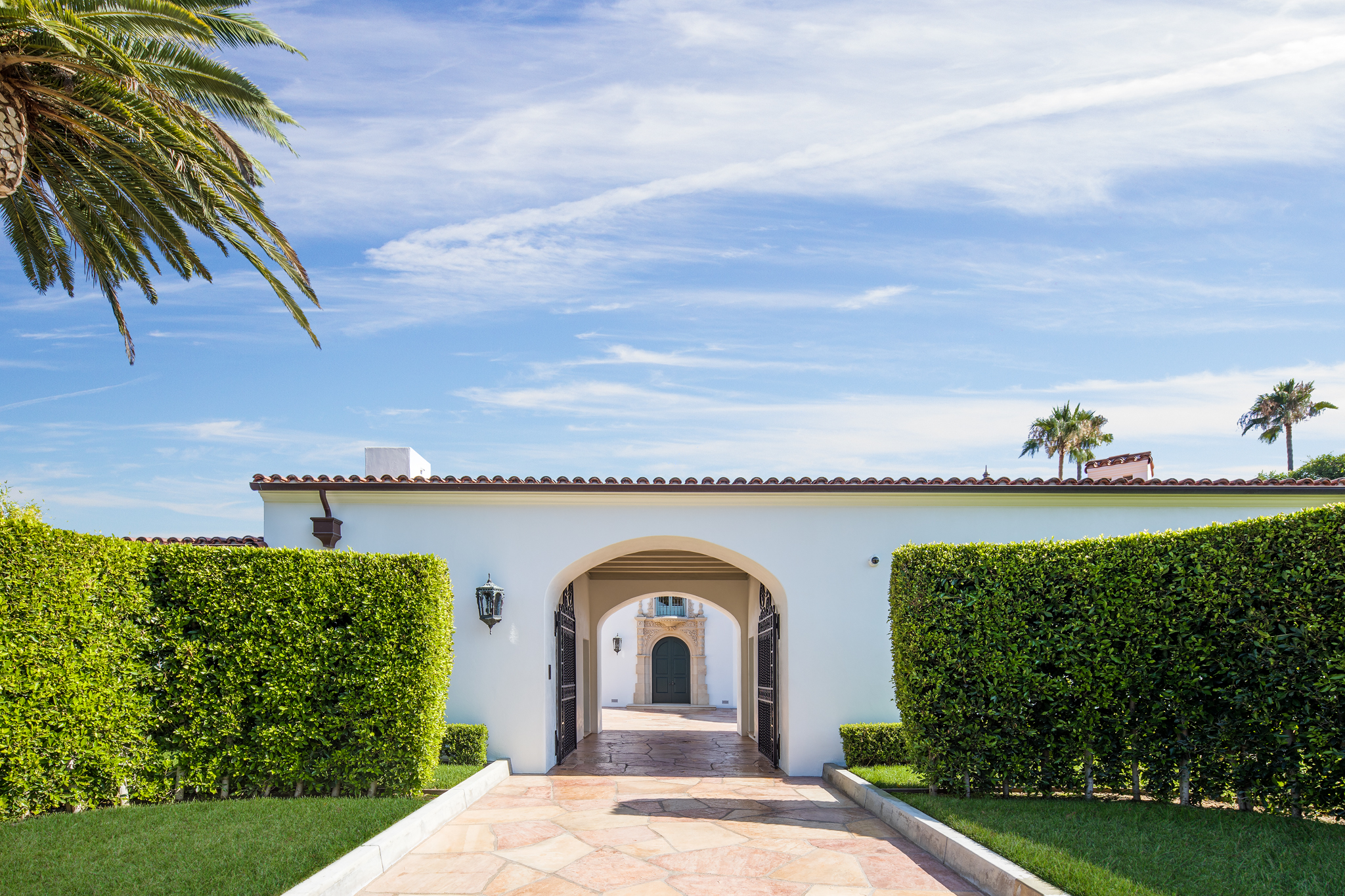 9240 Robin Dr, Los Angeles CA – image 6