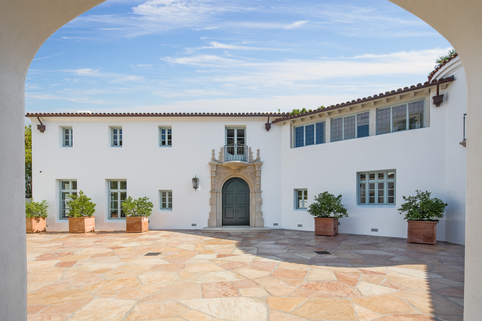 9240 Robin Dr, Los Angeles CA – image 7