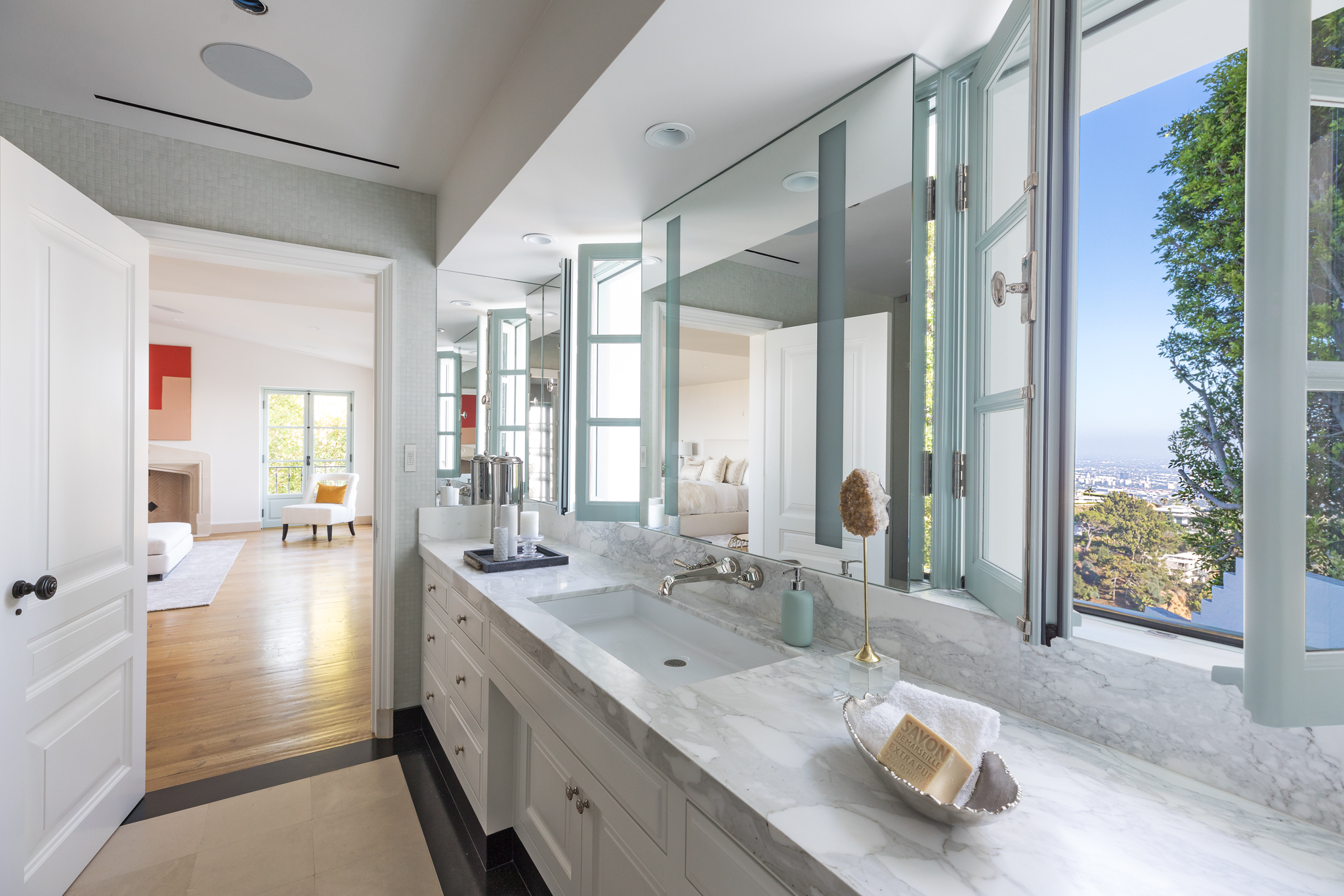 9240 Robin Dr, Los Angeles CA – image 31