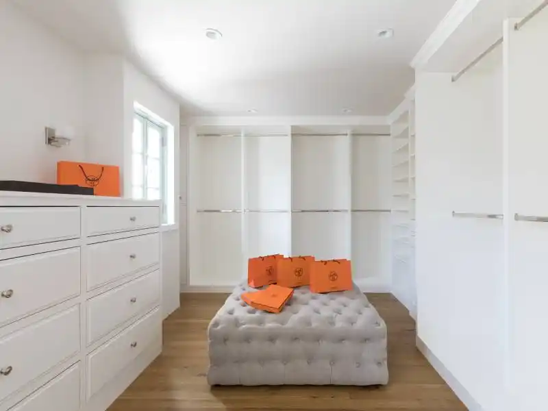 9240 Robin Dr, Los Angeles CA – image 28