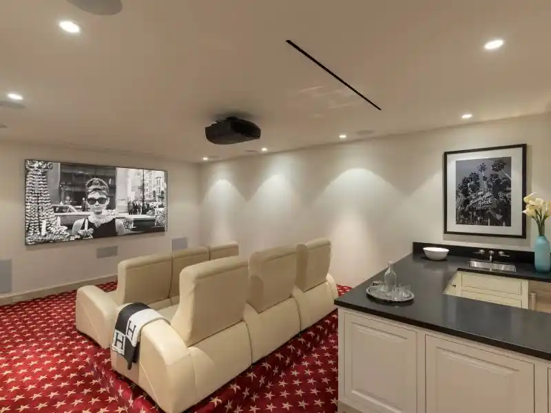 9240 Robin Dr, Los Angeles CA – image 34