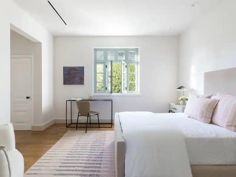 9240 Robin Dr, Los Angeles CA – image 35