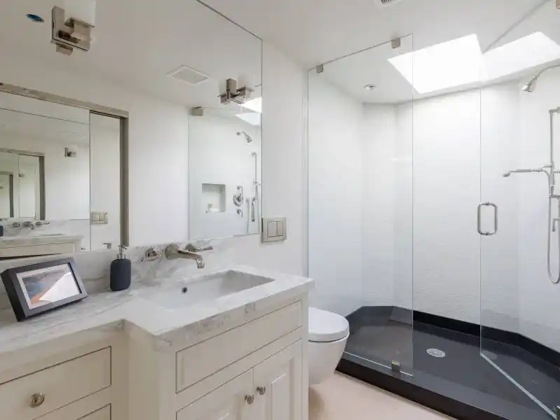9240 Robin Dr, Los Angeles CA – image 37